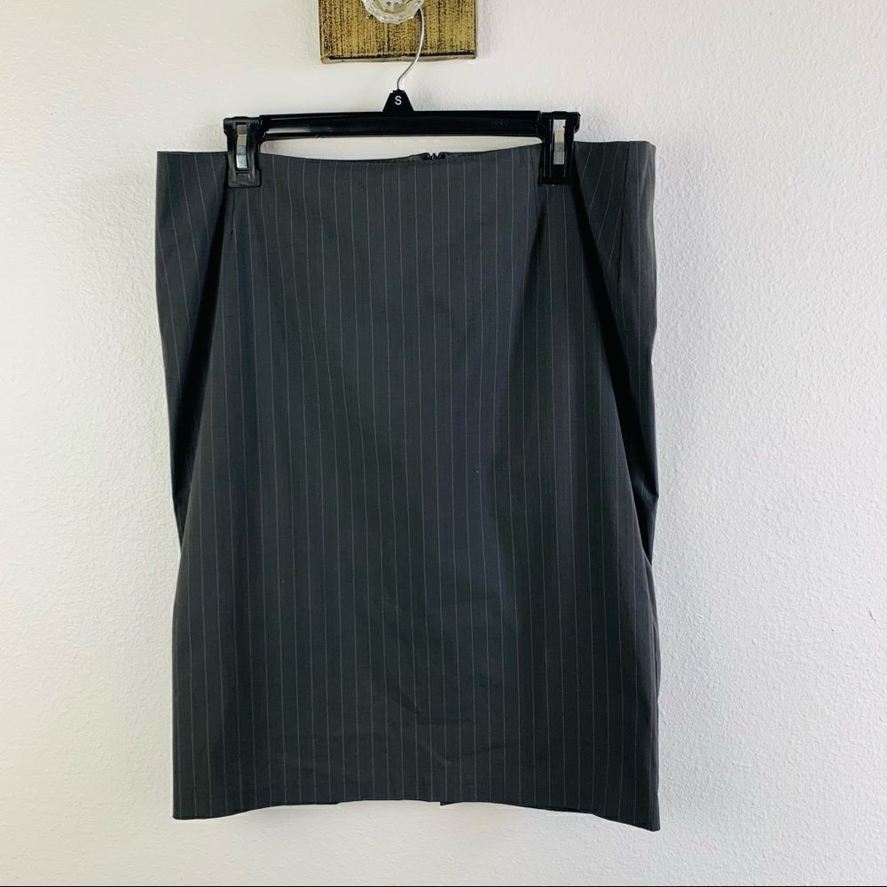 Sisley Pin Stripe Pencil Skirt